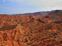 Неповторимые пейзажи Долины «Сказка» на южном берегу Иссык-Куля